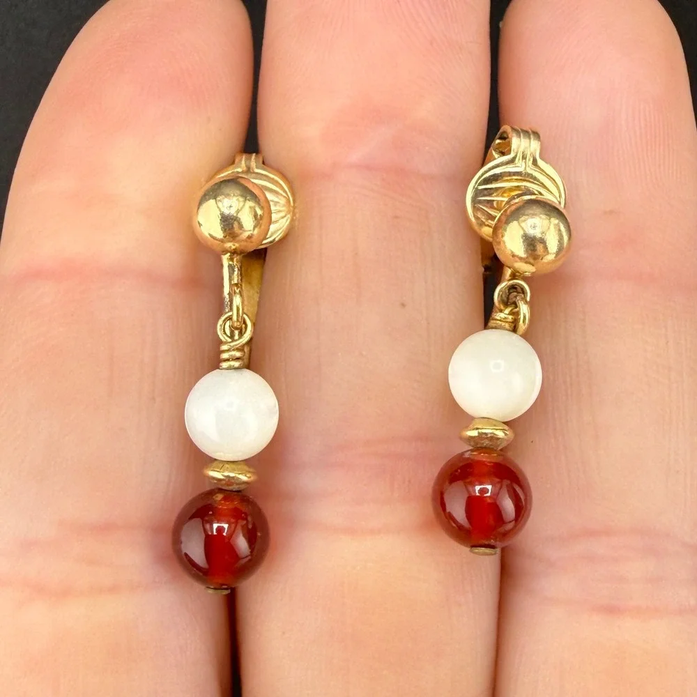 Vintage  Necklace Earring Set Red White Beaded Gold Tone 6mm 17